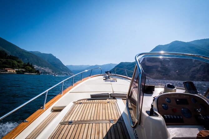 1H Private Cruise on a beautiful wooden speedboat on Lake Como - Why the wooden speedboat works well on Lake Como