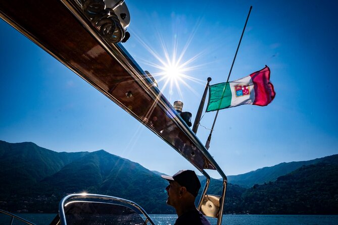 1H Private Cruise on a beautiful wooden speedboat on Lake Como - Villa Olmo and the seaplane hangar