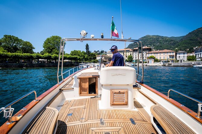 2H Private Cruise on a beautiful wooden speedboat on Lake Como - Thirty minutes at Comacina Island