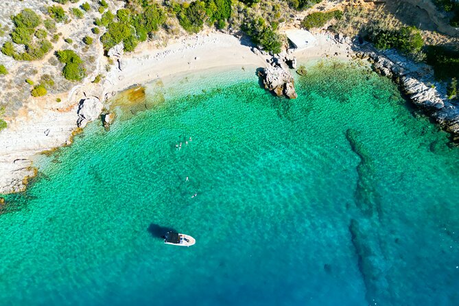3 Islands Speedboat Tour: Golden Horn, Blue Lagoon & Jelsa Town - Two secluded bays for swimming and snorkeling
