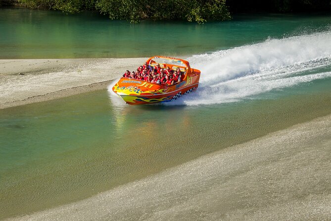 30-Minute High-Speed Thrill Queenstown Jet Boat Adventure - How the ride suits families and mixed groups