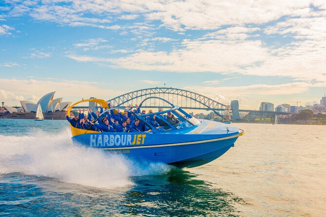30-Minute Sydney Harbour Jet Boat Ride: Jet Blast - The Opera House and Harbour Islands from water level