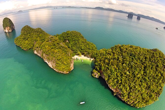 4 Islands + Koh Hong Private Tour by Speedboat, 2 Tours in 1 Day - Lao La Ding is the small beach pause