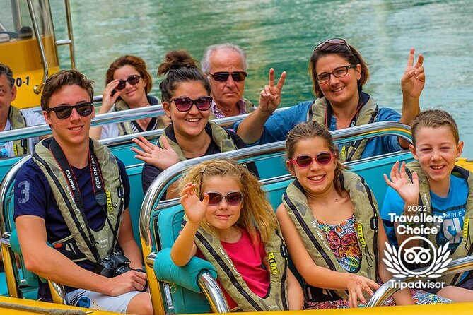 45-Minute Thrilling Speedboat Tour to Atlantis Hotel - Who should book this speedboat ride?