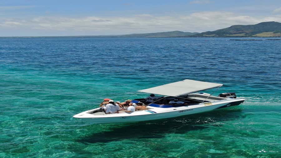 5 Islands Private Speedboat w/ Snorkeling + Lunch & Drinks - A fast start from Trou d’Eau Douce