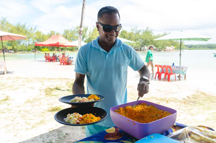 5 Islands Speedboat Cruise, Snorkeling + Lunch & Open Bar - Nature reserve waters and Ilot Mergenie