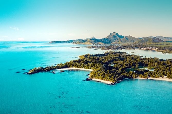 5 Islands Tour: NEW Private OCÉANE Speed Boat - A respectful look at Ile aux Aigrettes