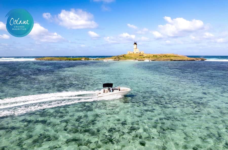 5 islands tour: New Private OCÉANE Speedboat - GRSE waterfall and the cheeky monkeys