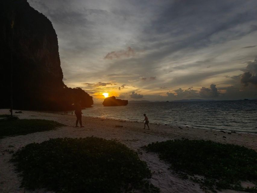 7 Island Sunset by Speed Boat - Chicken Island pairs a famous profile with snorkeling