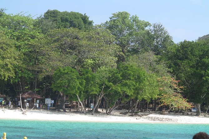 A full Day Haa & Rok islands from Koh Lanta( By Speed Boat) - A long Koh Rok lunch and beach break