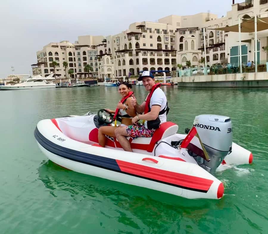 Abu Dhabi: Yas Island Self-Driving Guided Speedboat Tour - Aldar Headquarters and the Al Raha Creek finale