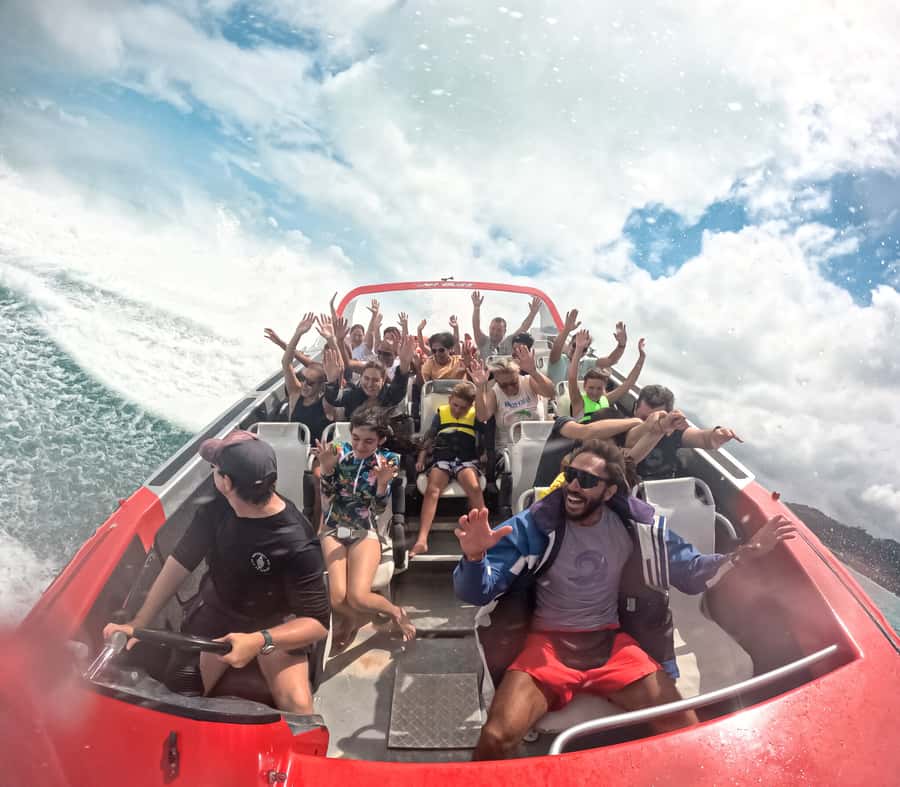 Airlie Beach: 30-Minute Jet Boat Ride - Leaving Coral Sea Marina for Pioneer Bay