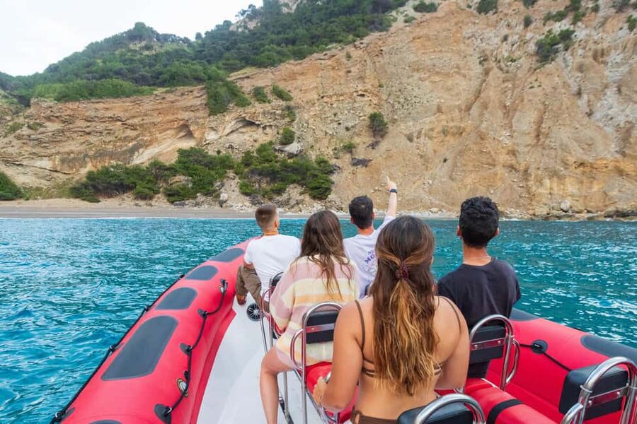 Alcudia: Sightseeing, Sea Caves & Snorkel Speedboat Tour - What the $76 price gets you