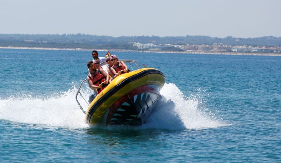 Alcudia: Speedboat Tour of Northern Mallorca & Hotel Pickup - Hotel Pickup Around Alcúdia, Playa de Muro, and Can Picafort