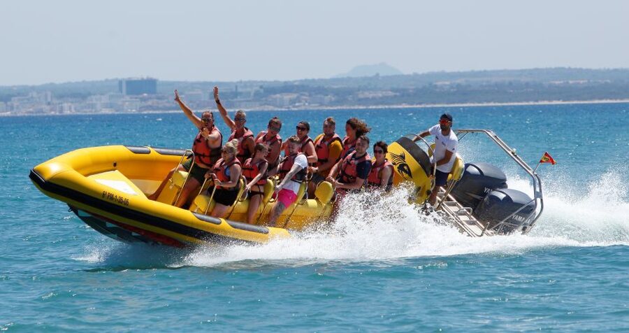 Alcudia: Speedboat Tour of Northern Mallorca & Hotel Pickup - Platja del Coll Baix: Your Main Swim and Snorkel Stop