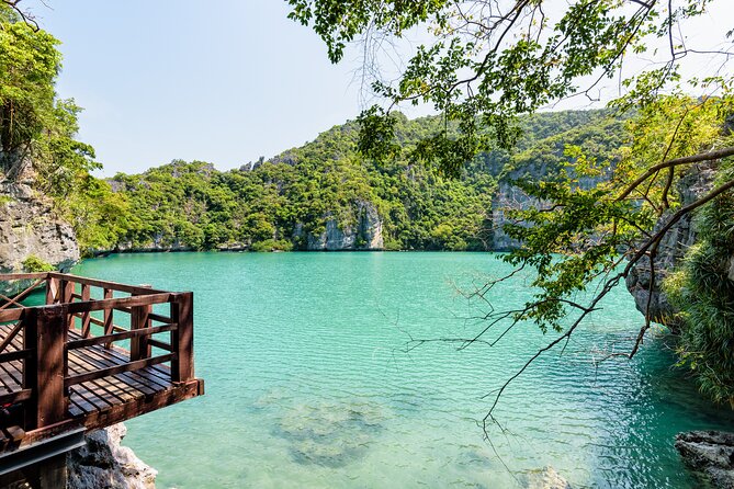 Ang Thong Marine Park Full-Day Speedboat VIP Tour - Koh Mae Ko and the emerald lagoon
