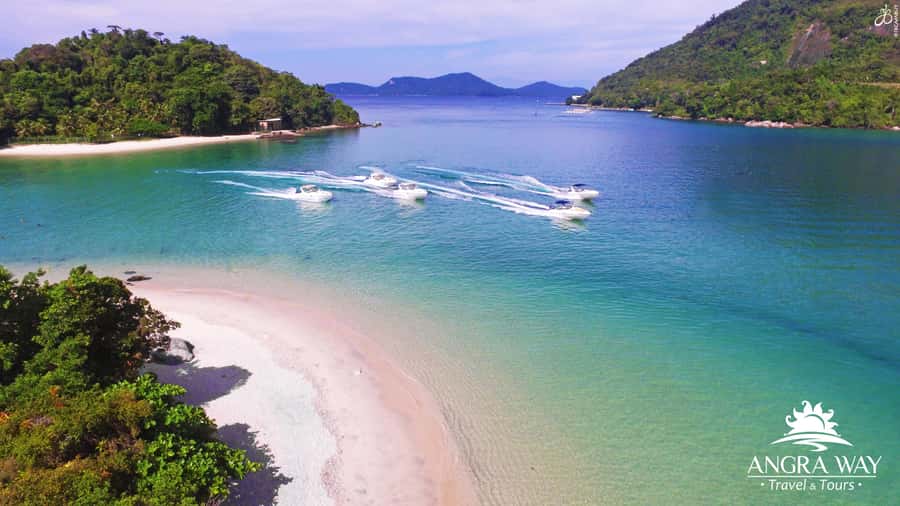 Angra dos Reis: Super Lagoa Azul Speedboat Tour - Who will enjoy this tour most