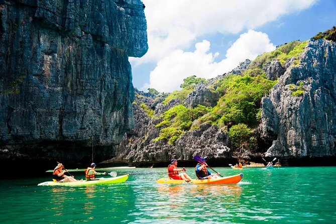 Angthong Marine Park Full-Day Speed boat Tour - Koh Mae Koh and the emerald lagoon