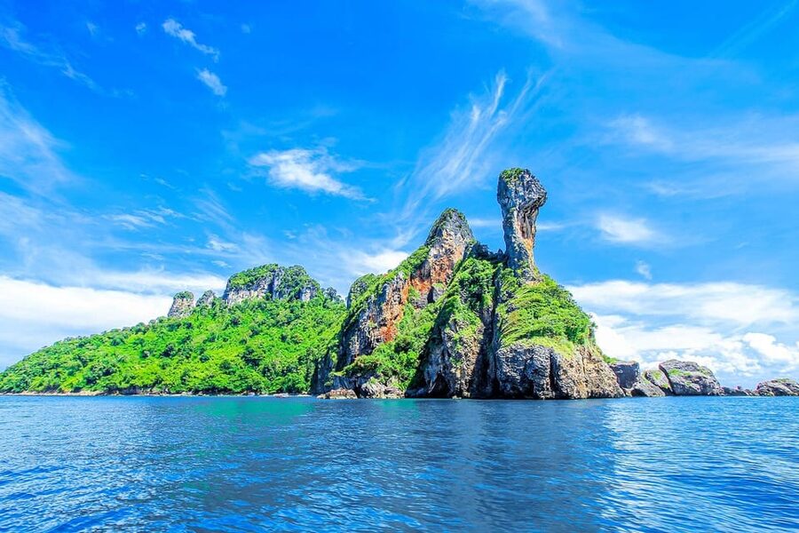 Ao Nang: 4 Islands Day Tour by Speedboat or Longtail Boat - Chicken Island’s Rock and Snorkeling Stop