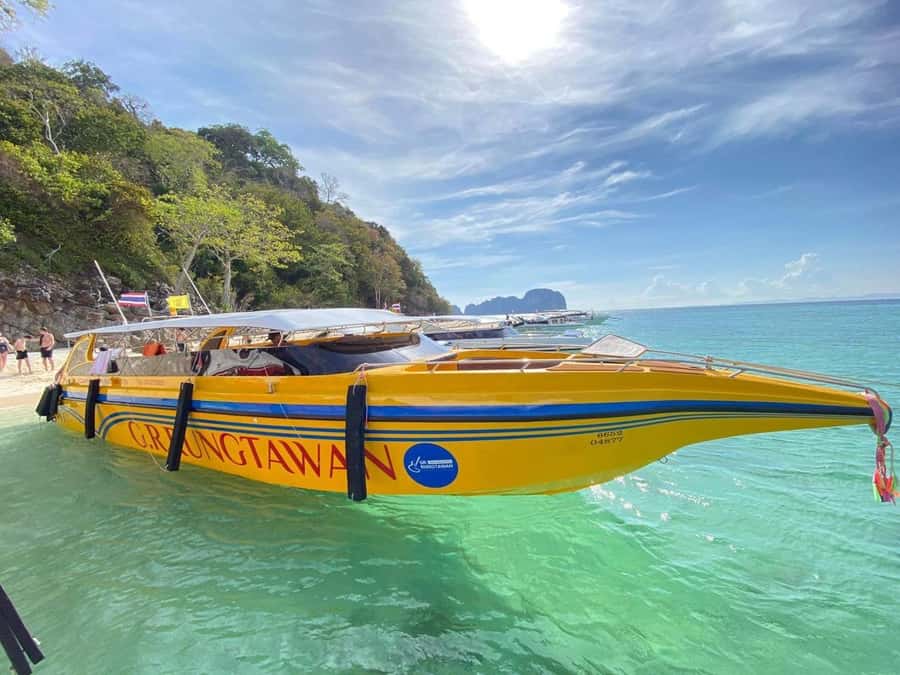 Ao Nang: James Bond & Hong Islands w/Canoeing by Speed Boat - Koh Panyee brings a human story to the route