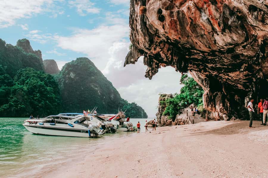 Ao Nang: James Bond & Hong Islands w/Canoeing by Speed Boat - Hong Island opens the day with cliffs and clear water
