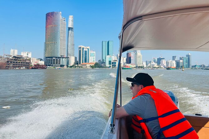 Authentic Mekong Delta Tour With Local Experts By SpeedBoat - Watching coconut candy made by hand