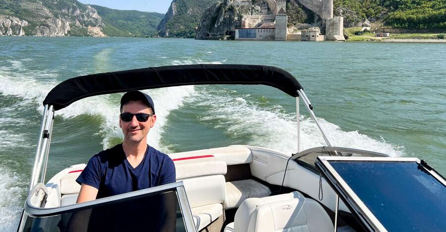 Belgrade: Golubac Fortress with Iron Gate Speed Boat Ride - The seasonal plan from November into spring