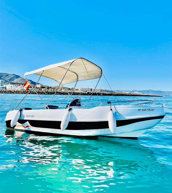 Benalmadena: 6-Seater Speedboat license-free Boat Rental - Why this small trimaran is a good fit