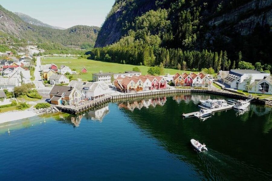 Bergen: Bergen Fjord by Zodiac or Pontoon Boat - Local stories can make or break the trip