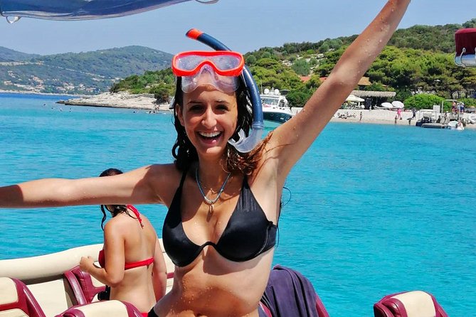 Blue cave and Hvar - 5 Islands speedboat tour from Split - What the speedboat day feels like