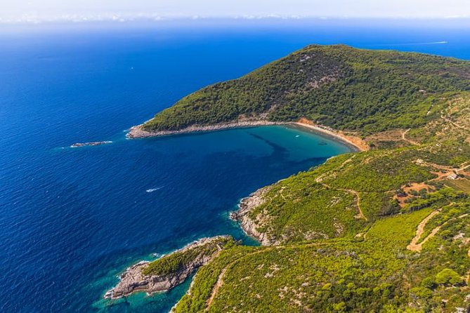 BLUE CAVE&GREEN CAVES /ŠUNJ beach Speedboat tour- WITH DRINKS - Shared boat, not a private charter