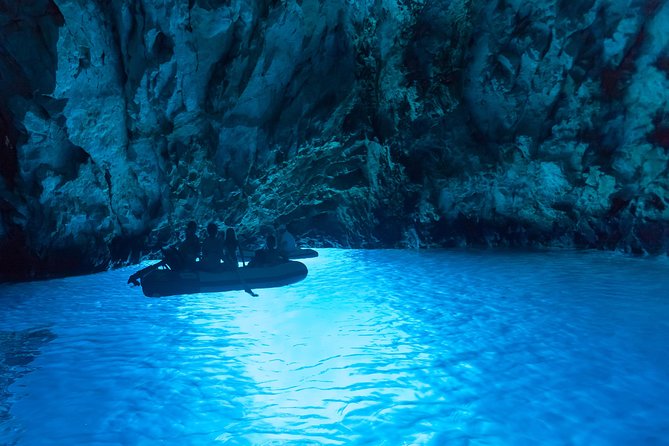 Blue cave & Hvar, 5 islands speed boat tour with unique boats from Split - The skippers shape the day