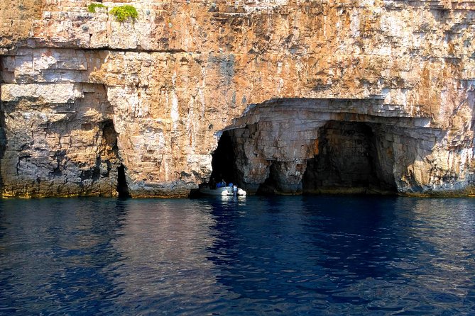 Blue Cave & Hvar : Five Islands Private Speedboat tour - Key points before you book