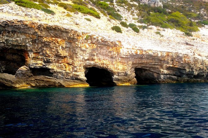 Blue Cave & Hvar : Five Islands Private Speedboat tour - Milna on Brač and the ride home