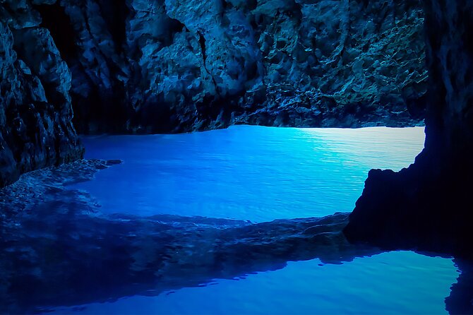 Blue Cave, Hvar Island & Paklenjaci Speedboat Tour from Split - Key points to know before booking