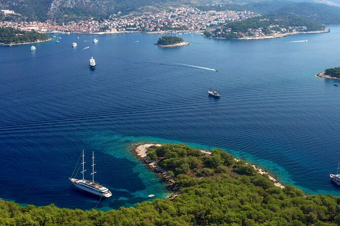 Blue Cave, Hvar Island & Paklenjaci Speedboat Tour from Split - Stiniva Cove and the cliffs of Vis