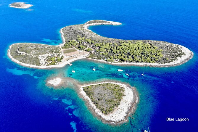 Blue cave, Mamma Mia and Hvar, 5 islands speedboat tour - The part nobody should underestimate: the boat