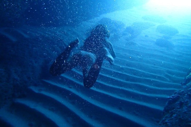 BLUE CAVE private speedboat tour with drinks - How the boat experience feels for different groups