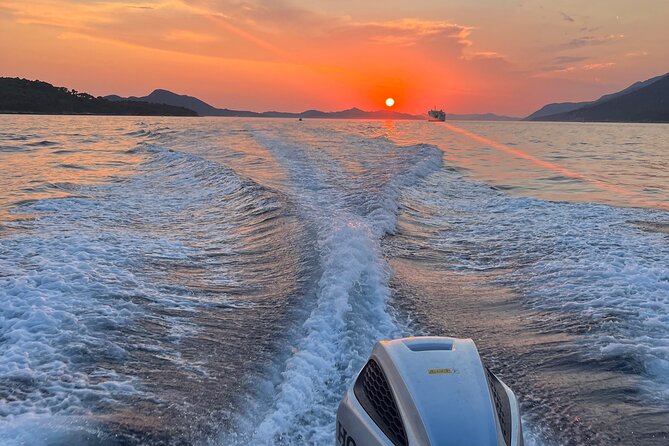 Blue cave tour with a speedboat-small group - Timing and booking need attention