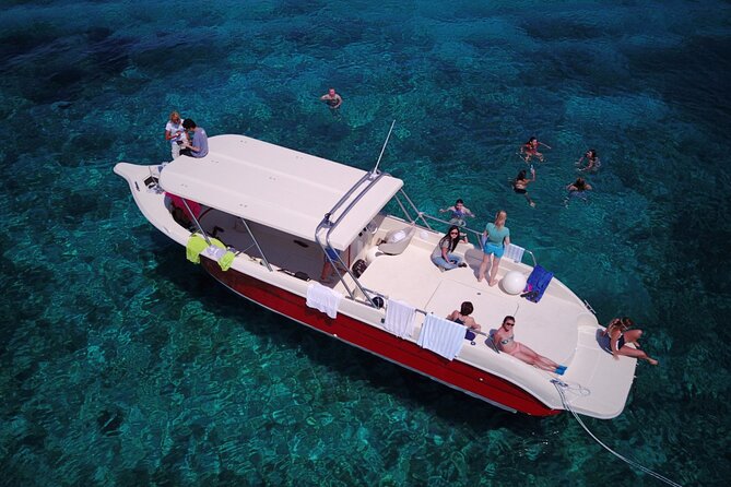 Blue Cave & Vis Island speedboat tour from Hvar - The crew and the feel of a small group