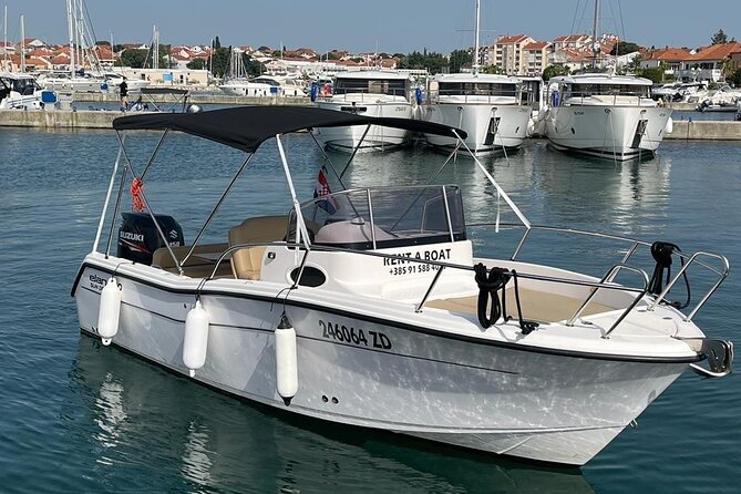 BLUE LAGON & 3 islands full day private speedboat tour - Leaving Split for UNESCO-listed Trogir