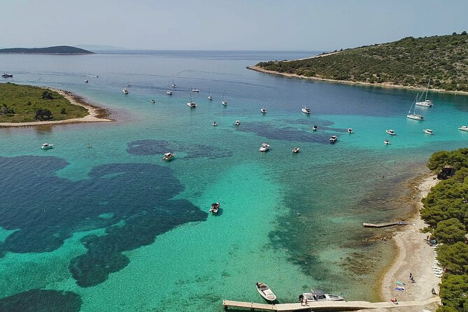 Blue Lagoon and 3 Islands Speedboat Tour from Trogir - Maslinica on Solta: a one-hour village pause
