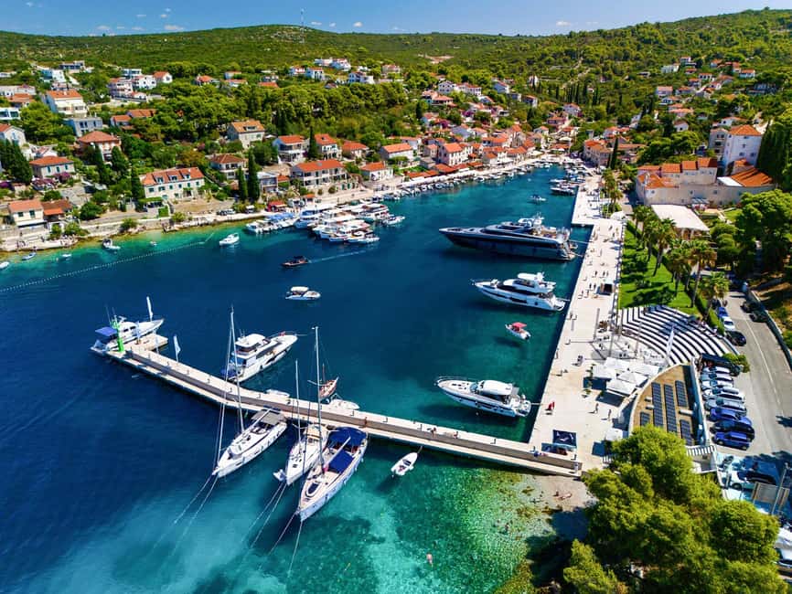 Blue Lagoon & Šolta Small-Group Boat Tour from Split - The small group and onboard setup