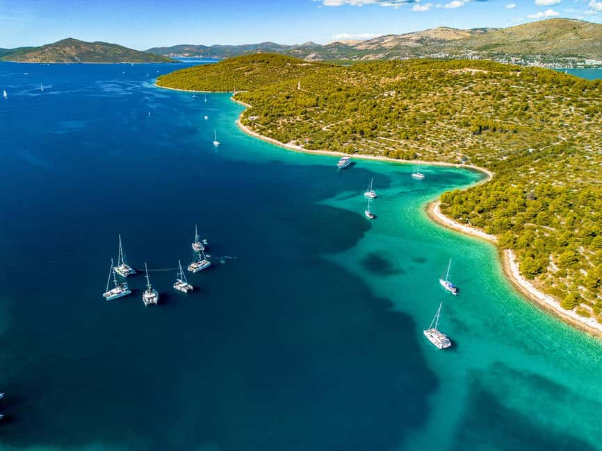 Blue Lagoon & Šolta Small-Group Boat Tour from Split - Who should book this speedboat tour