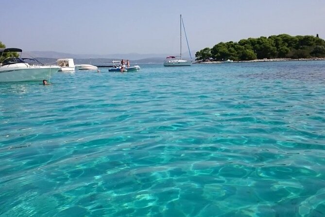 Blue Lagoon & three islands: 5 hours half day relax tour - Maslinica on Solta: coffee and port life