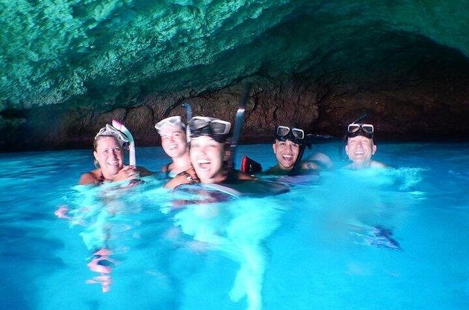 Blue Room and Beach Tour Curacao by Speedboat - The Boat Situation Deserves Attention