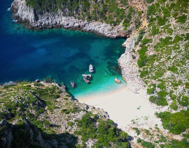 Bristan Bay Speedboat Tour Vlore - The first run to Haxhi Ali Cave