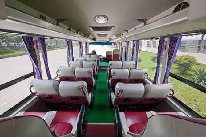 Bus to Cat Ba, Expressway,Speedboat - The final ride through Cat Ba Island