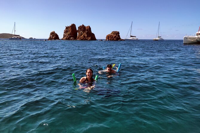 BVI Daytrip on private powerboat with snorkeling - The Indians: the strongest snorkeling stop