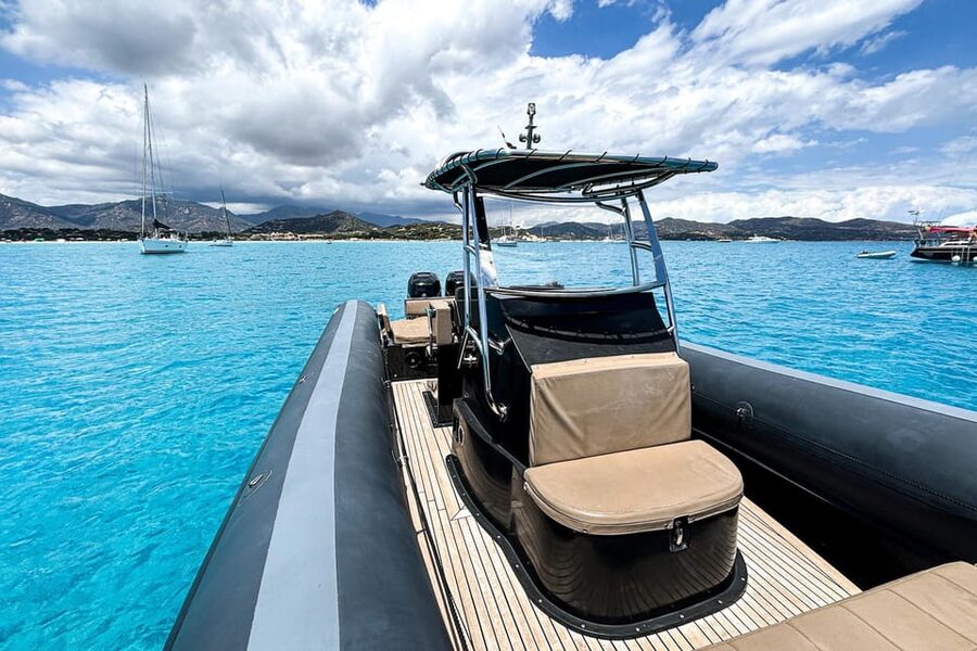 Cagliari: Zodiac Boat Tour, 3-4 SwimStops, Wine & Snorkeling - What the guides add to the experience